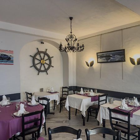Logis Hotel Les Chardons Bleus Restaurant Le Bistrot De La Mer Roscoff Exteriér fotografie