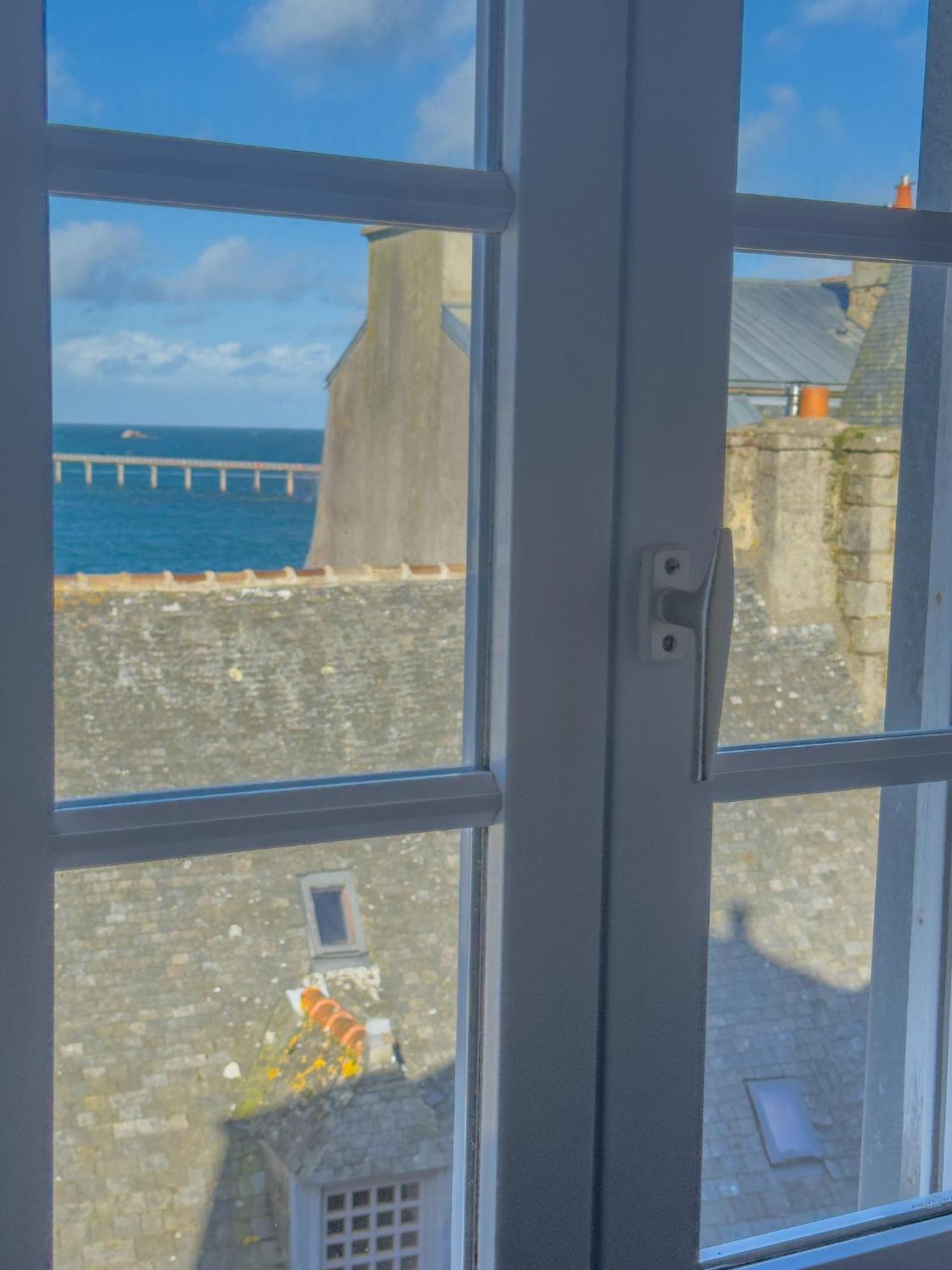 Logis Hotel Les Chardons Bleus Restaurant Le Bistrot De La Mer Roscoff Exteriér fotografie